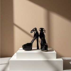 Michael Kors Martina Platform Pumps Size 8.5 or 38.5